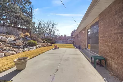 8081 S Beaumont Dr, Sandy, UT 84093 - Photo 30