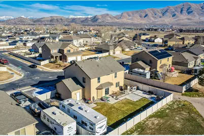 1108 E Searle Ln, Eagle Mountain, UT 84005 - Photo 42
