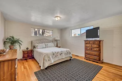 8411 S 1475 E, Sandy, UT 84093 - Photo 16