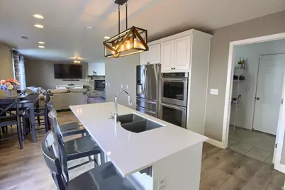 499 S Wellington Dr W, Kaysville, UT 84037 - Photo 8