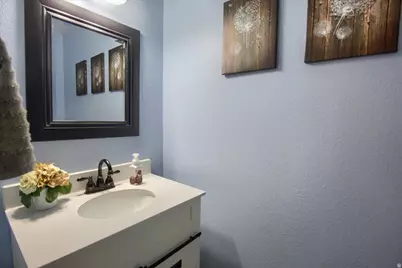 499 S Wellington Dr W, Kaysville, UT 84037 - Photo 14