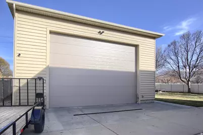 499 S Wellington Dr W, Kaysville, UT 84037 - Photo 4