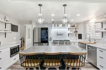 2597 N 2300 E, Layton, UT 84040 - Photo 10