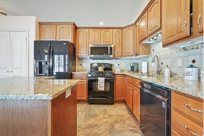 5030 Little Water Peak Dr, Riverton, UT 84065 - Photo 8