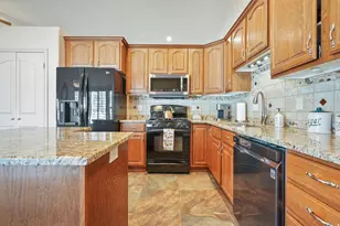 5030 Little Water Peak Dr, Riverton, UT 84065 - Photo 8