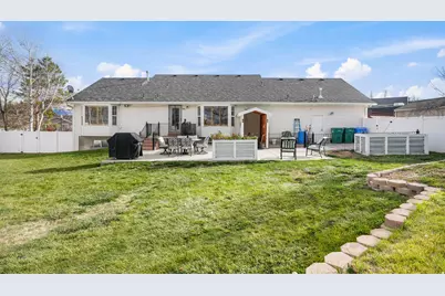 5030 Little Water Peak Dr, Riverton, UT 84065 - Photo 24