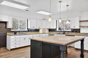 640 N Juniper St, Hildale, UT 84784 - Photo 10