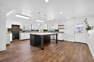 640 N Juniper St, Hildale, UT 84784 - Photo 6
