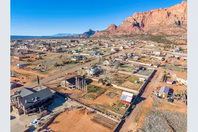 640 N Juniper St, Hildale, UT 84784 - Photo 78