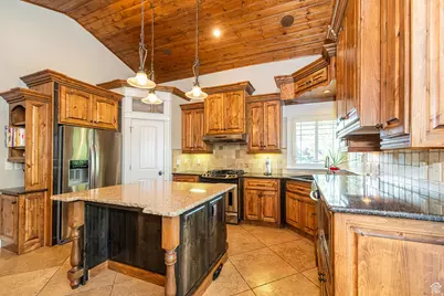 2989 W 2600 S, West Haven, UT 84401 - Photo 6