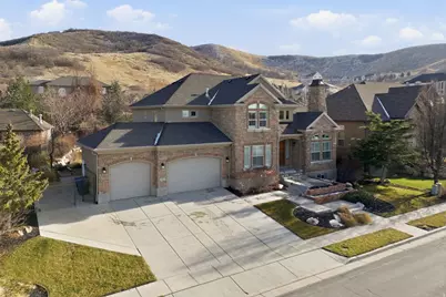 843 N Eaglepointe Dr E, North Salt Lake, UT 84054 - Photo 4
