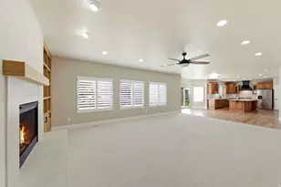 843 N Eaglepointe Dr E, North Salt Lake, UT 84054 - Photo 26