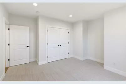 843 N Eaglepointe Dr E, North Salt Lake, UT 84054 - Photo 54