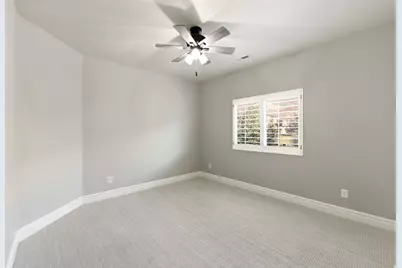 843 N Eaglepointe Dr E, North Salt Lake, UT 84054 - Photo 38