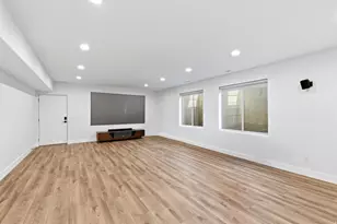 843 N Eaglepointe Dr E, North Salt Lake, UT 84054 - Photo 44