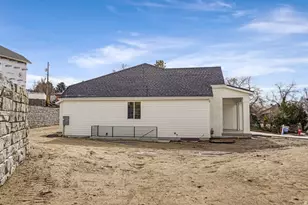 296 E 2050 S, Bountiful, UT 84010 - Photo 4