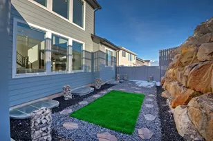 423 W Red Wolf Dr, Saratoga Springs, UT 84045 - Photo 4