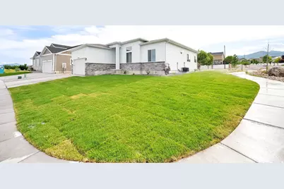 8356 S Four Elm Cir, West Jordan, UT 84081 - Photo 2