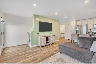 1138 E Pilot St, Saratoga Springs, UT 84045 - Photo 8