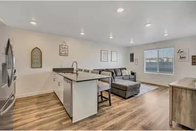 1138 E Pilot St, Saratoga Springs, UT 84045 - Photo 4