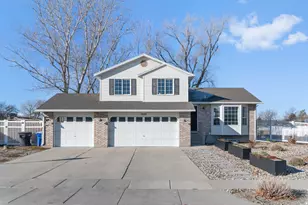 7432 S Paisley Way W, West Jordan, UT 84084 - Photo 2