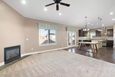 12442 S Luzerne Ct, Herriman, UT 84096 - Photo 2