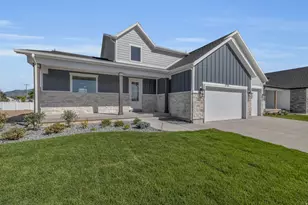 2721 S Allison Wy, Syracuse, UT 84075 - Photo 2