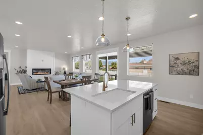 2721 S Allison Way, Syracuse, UT 84075 - Photo 12