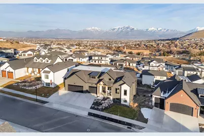 14233 S Summit Crest Ln, Herriman, UT 84096 - Photo 2