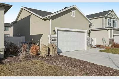 5707 N Sagewood Dr, Stansbury Park, UT 84074 - Photo 4