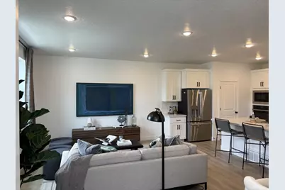 11 S Lunar Way #374, Mapleton, UT 84664 - Photo 4