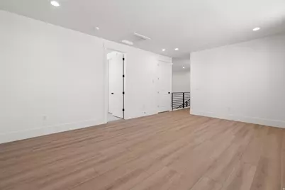 492 N Pinnacle Ln #6, Saratoga Springs, UT 84045 - Photo 18