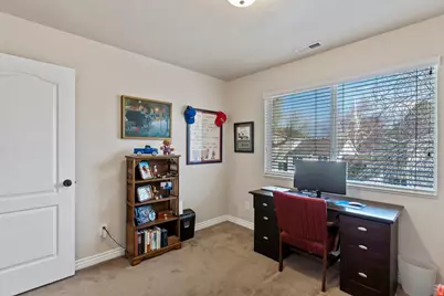 679 S Clearwater Falls Dr, Layton, UT 84041 - Photo 14