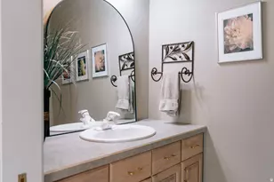 3066 S Kings Ct Ln, Washington, UT 84780 - Photo 10