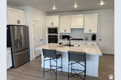 12 S Moonlit Rd, Mapleton, UT 84664 - Photo 2