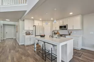 882 W Spring Dew Ln N, Lehi, UT 84048 - Photo 16