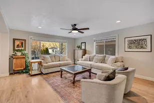 2043 E Brookings Dr, Draper (UT Cnty), UT 84020 - Photo 6