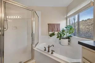 2043 E Brookings Dr, Draper (UT Cnty), UT 84020 - Photo 18