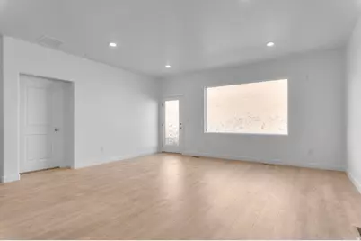 313 E Levengrove Dr #229, Lehi, UT 84043 - Photo 8