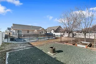 1398 N 2475 W, Clinton, UT 84015 - Photo 20