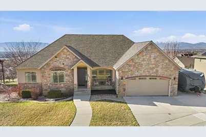 9483 N Avanyu Dr, Cedar Hills, UT 84062 - Photo 2