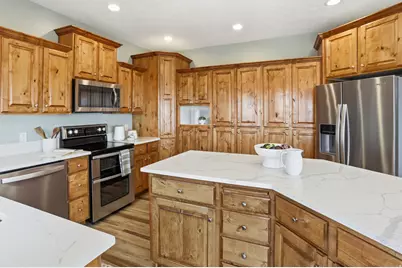 9483 N Avanyu Dr, Cedar Hills, UT 84062 - Photo 10