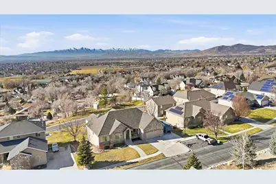 9483 N Avanyu Dr, Cedar Hills, UT 84062 - Photo 34
