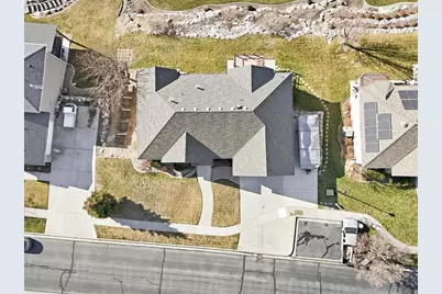 9483 N Avanyu Dr, Cedar Hills, UT 84062 - Photo 38