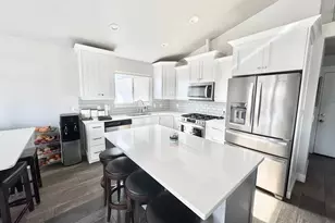 361 S Lookout Dr, Grantsville, UT 84029 - Photo 4