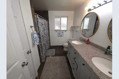 1366 Cottonwood Dr, Centerville, UT 84014 - Photo 8