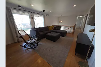 1366 Cottonwood Dr, Centerville, UT 84014 - Photo 6