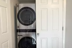 600 E Briarsprings Cir, Midvale, UT 84047 - Photo 10