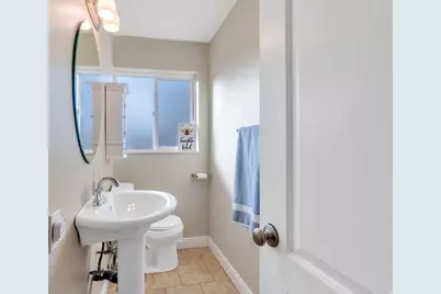 93 W 800 N, Bountiful, UT 84010 - Photo 14