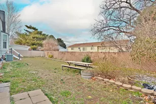 5229 S Kingswood Dr, Taylorsville, UT 84129 - Photo 24